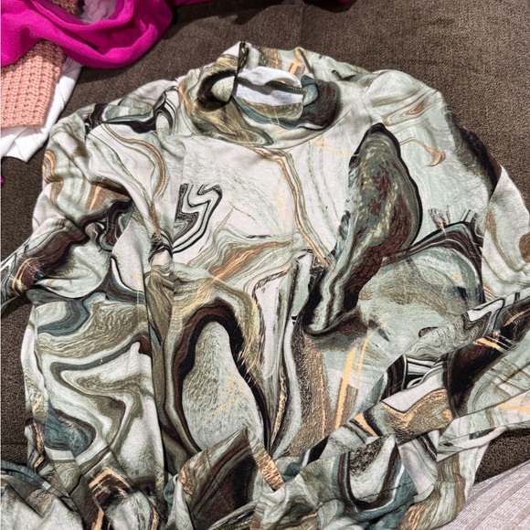 Mango long sleeved mesh top in marble print in green size Large - Picture 3 of 7